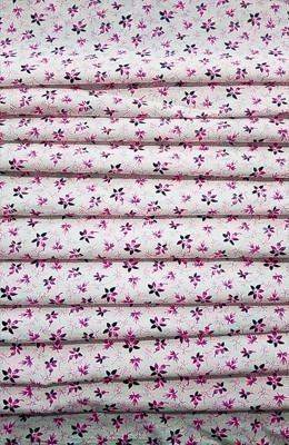 Pink and Black flower Print Loose Fabric Width 64 Inch (65% Polyester & 35 Cotton ) Per Meter